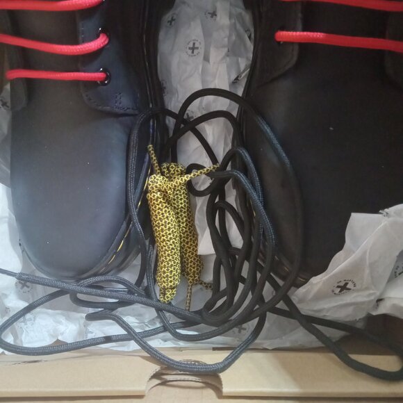 Doc Martens boots - Picture 2 of 6